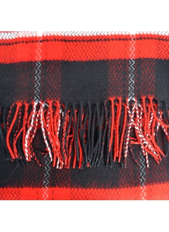 Châle écossais noir et rouge