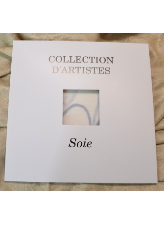 Carré en soie Colombe de Picasso